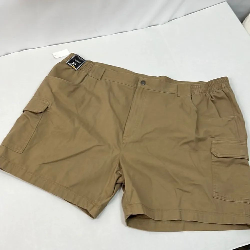 Round tree and Yorke Casuals cargo shorts size 50 NWT